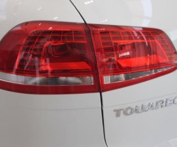 Volkswagen Touareg  3.6L GP 2016 - Dòng SUV nhập Đức Volkswagen Touareg 3.6L GP, màu trắng - Tặng 100 thuế trước bạ - LH Hương: 0902.608.293