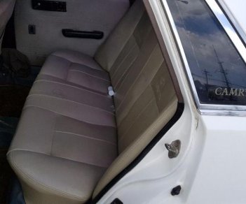 Toyota Camry   1982 - Cần bán gấp Toyota Camry đời 1982, màu trắng còn mới