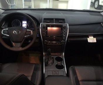 Toyota Camry XLE 2016 - Bán Toyota Camry 2.5 XLE 2016, màu đen, xe nhập Mỹ