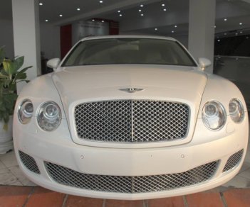Bentley Continental Flying Spur 2009 - Bán Bentley Continental Flying Spur năm 2009, màu trắng, nhập khẩu nguyên chiếc