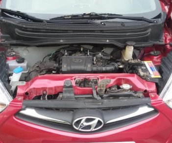 Hyundai i10 2011 - Xe Hyundai i10 đăng ký 2011, màu đỏ nhập khẩu, giá tốt 220tr