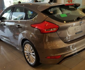 Ford Focus 1.5 Ecoboost 2016 - Bán Ford Focus 1.5 Ecoboost mới 100%, đủ màu, giao xe ngay