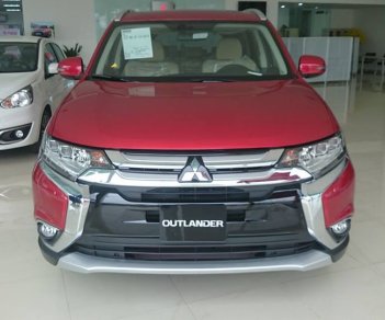 Mitsubishi Stavic 2016 - Cần bán xe Outlander nhập khẩu, giá xe tốt, hỗ trợ vay nhanh tại thị trường Quảng Nam, LH Quang: 0905596067