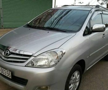 Toyota Innova  2 0G   2011 - Cần bán xe Toyota Innova 2 0G năm 2011, màu bạc xe gia đình, giá tốt