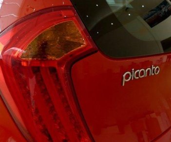 Kia Picanto 2017 - Kia Giải Phóng cần bán xe Kia Picanto đời 2017, màu đỏ