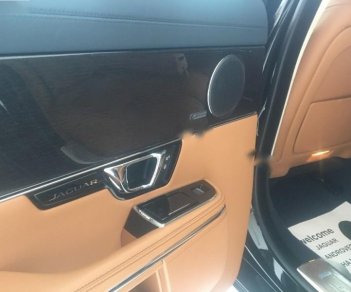 Jaguar XJ Series Fortfolio 2016 - Cần bán Jaguar XJ Series Fortfolio năm 2016, màu đen, nhập khẩu chính hãng