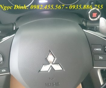 Mitsubishi Stavic 2.0 CVT 2017 - Bán xe Outlander nhập khẩu Đà Nẵng, mua xe Outlander giá tốt Đà Nẵng, giá xe Outlander 2017 Đà Nẵng