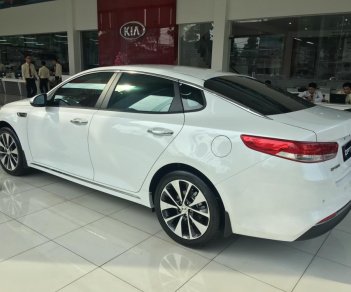 Kia Optima 2.0 GAT 2018 - Kia Gò Vấp - bán Kia Optima 2.0 GAT 2018 - 0901 078 222 -sẵn xe giao ngay, hỗ trợ vay 80% xe