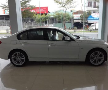 BMW 3 Series 330i 2017 - BMW 3 Series 330i 2017, màu trắng, nhập khẩu nguyên chiếc. Bán xe BMW chính hãng tại Đà Nẵng