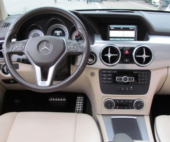 Mercedes-Benz GLK 250AMG 2015 - Xe Mercedes 250AMG năm 2015, màu nâu như mới