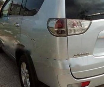 Mitsubishi Zinger MT 2010 - Cần bán gấp Mitsubishi Zinger MT đời 2010, màu bạc số sàn, 395tr