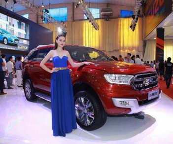 Ford Everest Titanium 2.2L 4x2 AT 2017 - Bán ô tô Ford Everest 2.2L 4x2 Titanium AT đời 2017, màu đỏ, nhập khẩu Thái, hỗ trợ trả góp lên đến 80%