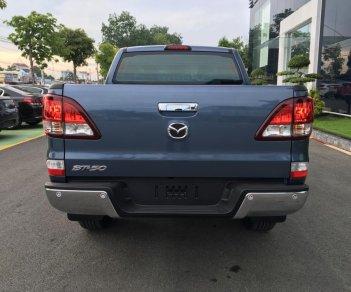 Mazda BT 50 2.2AT 2WD 2017 - Mazda Vĩnh Phúc - LH: 0978.49.5552 bán xe Mazda BT 50 2.2 AT 2016, đủ màu giao xe ngay