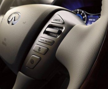 Infiniti QX80 Limited 2016 - Cần bán xe Infiniti QX80 Limited 2016, màu đen, xe nhập