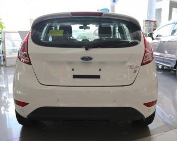 Ford Fiesta 1.5AT 2018 - Bán xe Ford Fiesta năm 2018, màu trắng, giá cạnh tranh