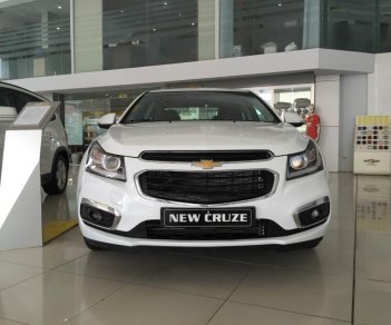 Chevrolet Cruze LTZ 1.8 2018 - Bán Cruze LTZ số tự động 2018, trả trước 100 triệu nhận xe ngay