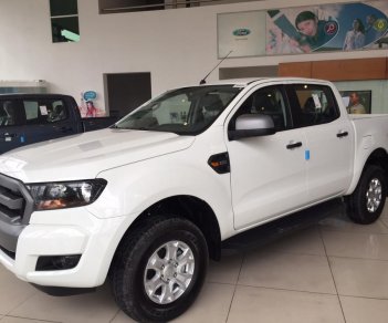 Ford Ranger XLS 2.2L MT 2017 - Bán Ford Ranger XLS 2.2L MT đời 2017, đủ màu, nhập khẩu nguyên chiếc, trả góp tại Lạng Sơn