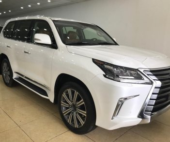 Lexus LX 570 2017 - Bán Lexus LX570 xe mới 100%, giao ngay màu trắng, vàng. LH 0904754444