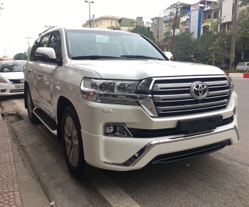 Toyota Land Cruiser VX-R   2017 - Bán Toyota Land Cruiser VX-R 2017 nhập khẩu Trung Đông