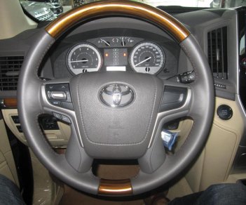 Toyota Land Cruiser GXR 2016 - Bán xe Toyota Land Cruiser gxr đời 2016, màu đen, xe nhập