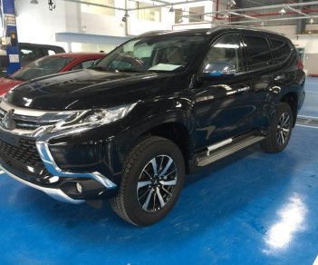 Mitsubishi Pajero Sport 2017 - Bán Mitsubishi Pajero Sport năm 2017 giá tốt tại Quảng Nam, hỗ trợ vay nhanh lên đến 80 %, LH Quang 0905596067