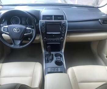 Toyota Camry XLE 2016 - Bán xe Toyota Camry XLE đời 2016, màu đen, xe nhập