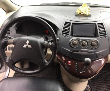 Mitsubishi Grandis 2.4Mivec 2009 - Bình Phát Auto bán chiếc Grandis sản xuất 2009 màu bạc, tư nhân chính chủ sử dụng, biển 15A