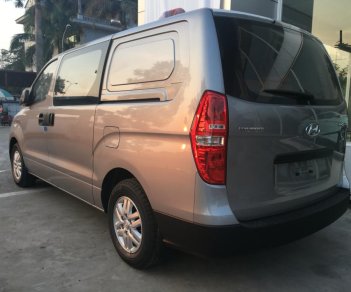 Hyundai Starex 2017 - Cần bán Hyundai Starex 2017 màu xám