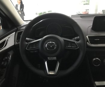 Mazda 3 1.5 2018 - Bán Mazda 3 1.5 2018 chỉ từ 659tr. Lh ngay hotline: 0938 807 207