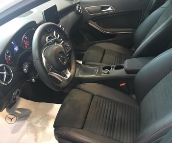 Mercedes-Benz A class A250 2016 - Bán ô tô Mercedes A 250 đời 2016, màu trắng