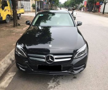 Mercedes-Benz C200 2015 - Nhà cần bán xe Mercedes C200 cũ đời 2015, tự động màu đen, chính chủ