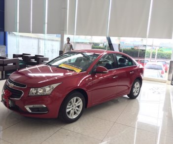 Chevrolet Cruze 2017 - Cần bán Chevrolet Cruze đời 2017, màu đỏ, hỗ trợ vay tối đa tư vấn nhiệt tình ưu đãi lên đế 70tr đồng