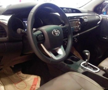 Toyota Hilux 3.0G 4x4 AT 2017 - Bán Toyota Hilux 2.8G số tự động sản xuất và nhập khẩu nguyên chiếc từ Thailand năm 2017