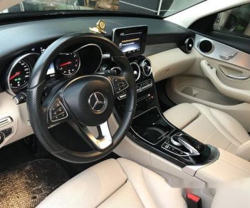 Mercedes-Benz C200 2015 - Cần bán xe Mercedes C200 đời 2015, màu đen