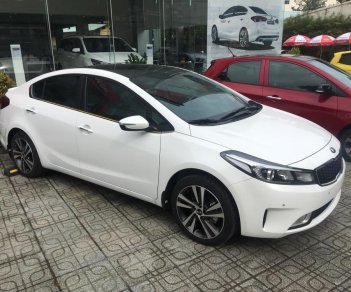 Kia Cerato 2017 - Bán Kia Cerato 2017, phiên bản Signature Edition, chỉ cần 150tr là có xe