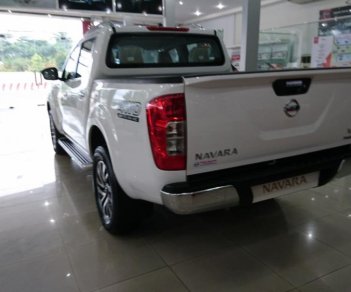 Nissan Navara EL AT 2016 - Cần bán Nissan Navara EL Premium R, nhập khẩu nguyên chiếc, giao ngay, giá KM liên hệ ngay