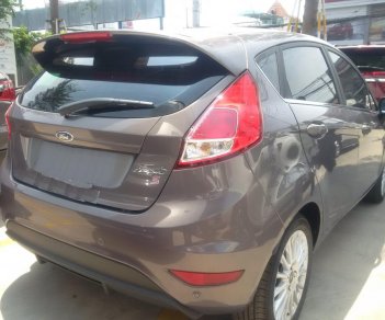 Ford Fiesta 1.5AT Titanium 2017 - Bán Ford Fiesta 2017, động cơ xanh Ecosboost, ưu đãi hấp dẫn, hỗ trợ vay mua xe với lãi suất cực thấp và ổn định lâu dài