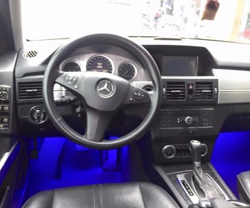 Mercedes-Benz GLK 2009 - Cần bán gấp Mercedes GLK300 4 Matic đời 2009, màu bạc, nhập khẩu nguyên chiếc, số tự động