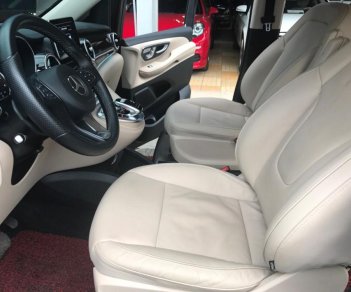 Mercedes-Benz VClass V 220  2016 - Bán ô tô Mercedes V 220 đời 2016, màu đen, nhập khẩu nguyên chiếc