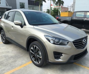 Mazda CX 5 Facelift 2017 - Bán xe Mazda CX 5 2.0 đời 2018, màu trắng, giá ưu đãi, xe giao ngay trong 1 nốt nhạc, trả góp 90%- liên hệ 0938 900 820