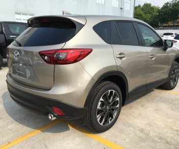 Mazda CX 5 Facelift 2017 - Bán xe Mazda CX 5 2.0 đời 2018, màu trắng, giá ưu đãi, xe giao ngay trong 1 nốt nhạc, trả góp 90%- liên hệ 0938 900 820