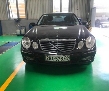 Mercedes-Benz E class 200 2007 - Bán xe Mercedes 200 đời 2007, màu đen, giá tốt