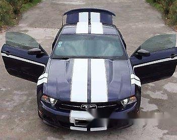 Ford Mustang 2011 - Cần bán gấp Ford Mustang đời 2011, nhập khẩu nguyên chiếc