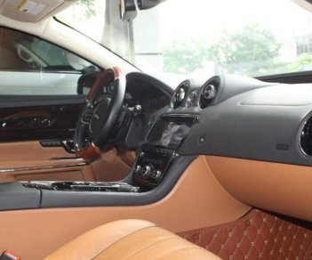 Jaguar XJ series L 2014 - Bán ô tô Jaguar XJ series L sản xuất 2014, màu trắng, nhập khẩu chính chủ