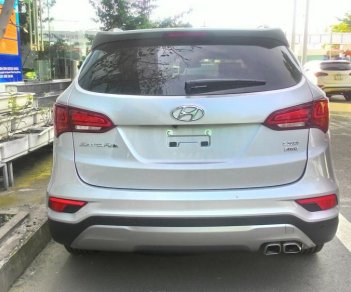 Hyundai Santa Fe 2018 - Cần bán xe Hyundai Santa Fe đời 2018, màu bạc