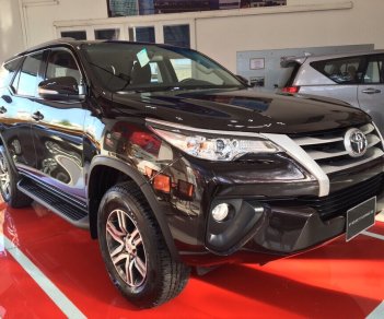 Toyota Fortuner 2.4G 4x2MT 2017 - Bán Toyota Fortuner 2.4G 4x2MT, màu nâu, nhập khẩu nguyên chiếc, xe giao ngay