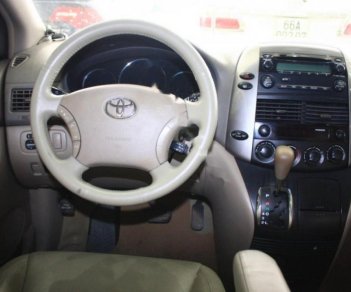 Toyota Sienna LE 2006 - Bán xe Toyota Sienna LE đời 2006, nhập khẩu nguyên chiếc chính chủ, 660tr