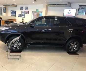 Toyota Fortuner 2.4G 4x2MT 2017 - Bán xe Toyota Fortuner, hỗ trợ vay lên đến 95%, kể cả khách hàng tỉnh