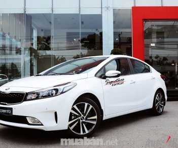 Kia Cerato 2017 - Bán xe Kia Cerato đời 2017, màu trắng, nhập khẩu  