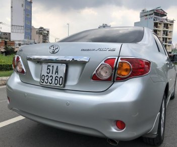 Toyota Corolla altis G 2011 - Cần bán lại xe Toyota Corolla Altis G đời 2011, màu bạc, số sàn